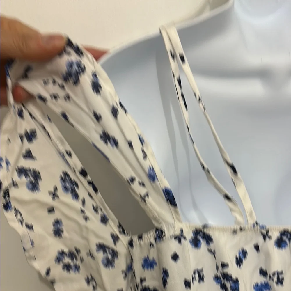 Floral Ruffle Romper - Picture 5 of 7